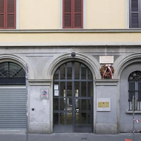 Monolocale Commenda 33 *